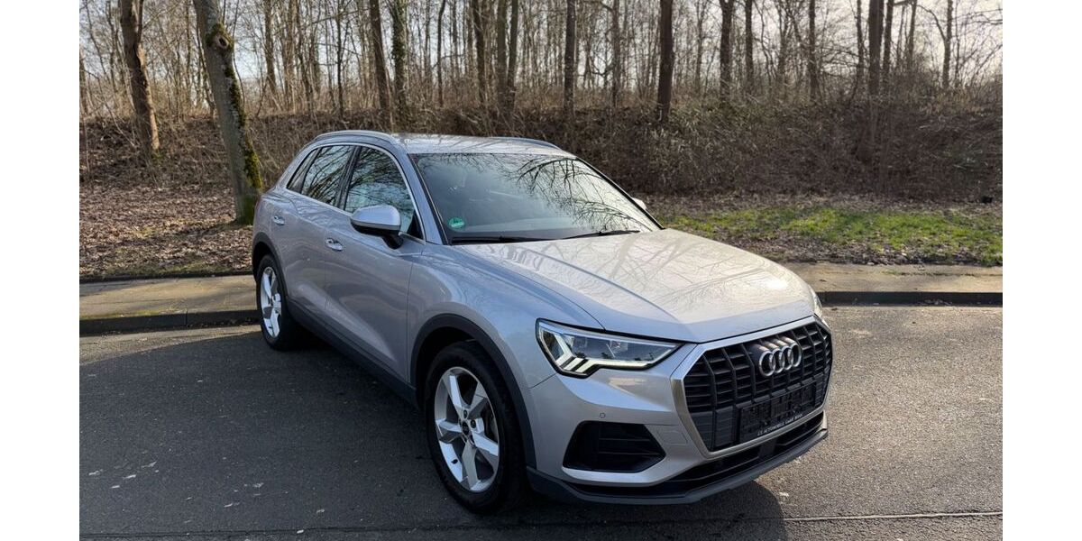 Audi Q3 123.500 km 22.499 &euro; Bonn 53127