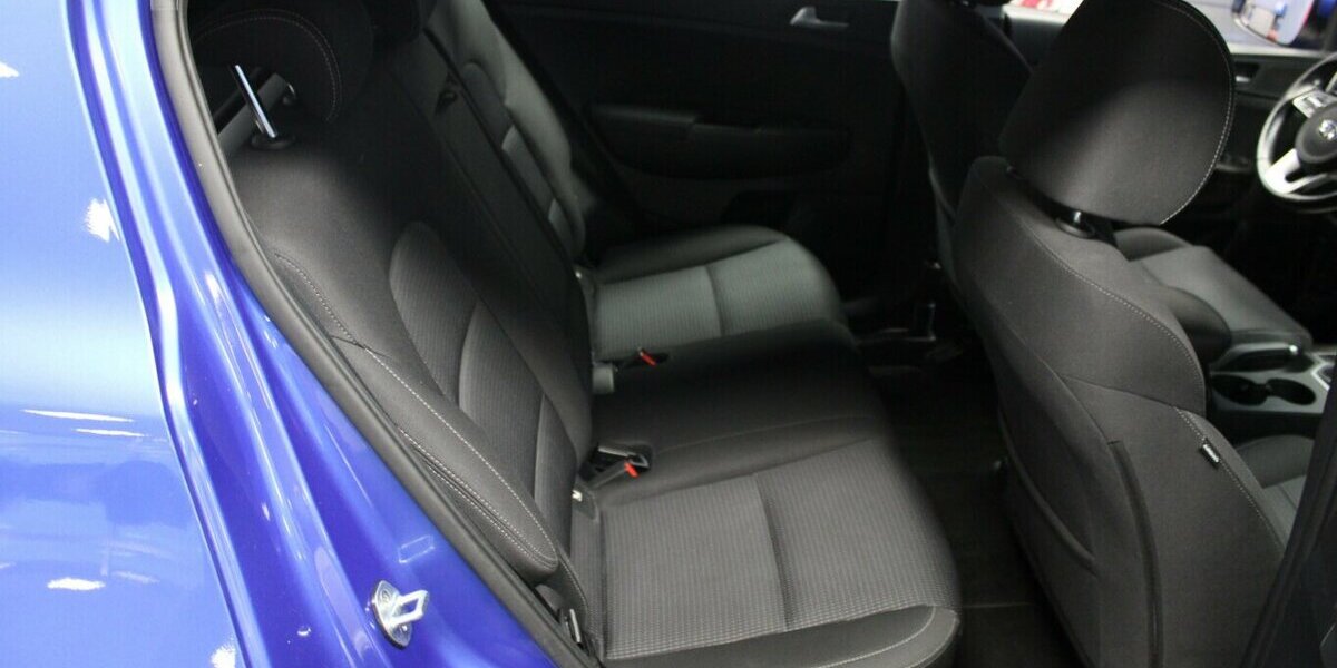 Kia Sportage 1.6 CRDI 2WD Vision 1.HAND AHK - Navi 44.110 km 19.980 &euro; Euskirchen 53881