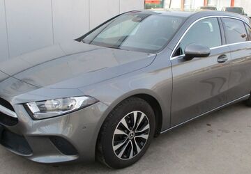 Mercedes-Benz A 180 55.009 km 17.970 &euro; Köln 51105