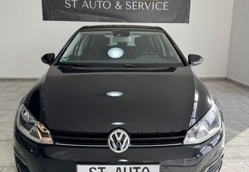 VW Golf 167.661 km 9.699 &euro; Köln 51107