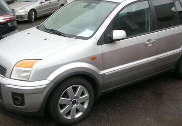 Ford Fusion 152.000 km 3.990 &euro; Bonn 53115