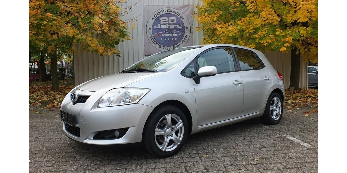 Toyota Auris 1.6i SOL ALLE INSPEKTIONEN GARAGENWAGEN 174.885 km 4.998 &euro; Köln 50858