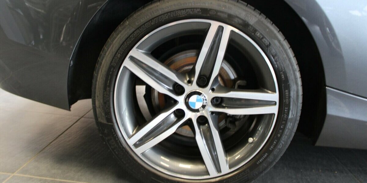 BMW 218 218i Cabrio Sport Line 59.960 km 17.980 &euro; Euskirchen 53881