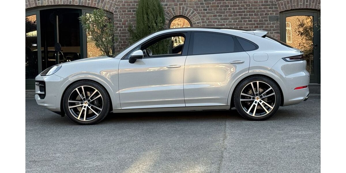 Porsche Cayenne 9.500 km 123.790 &euro; Frechen (bei Köln) 50226