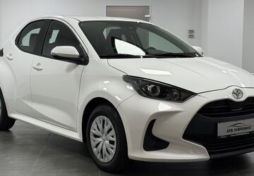 Toyota Yaris 27.900 km 13.690 &euro; Wesseling 50389