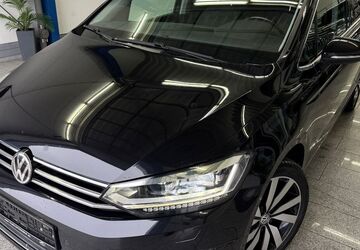 VW Touran 184.008 km 15.579 &euro; Köln 50829
