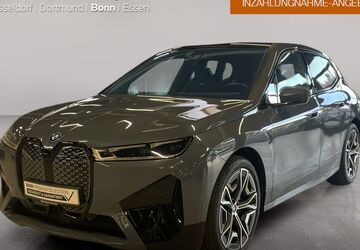 BMW iX 37.651 km 43.799 &euro; Bonn 53119