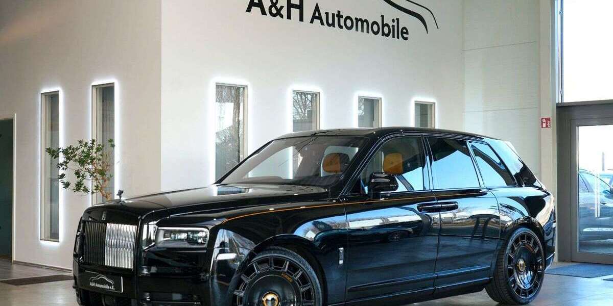 Rolls Royce Cullinan 5.712 km 435.900 &euro; Hürth bei Köln 50354