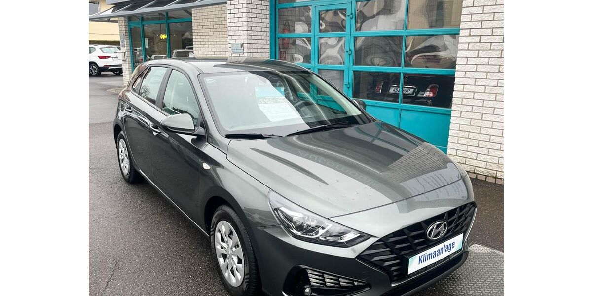 Hyundai i30 67.060 km 15.450 &euro; Bornheim 53332