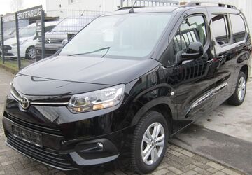 Toyota Proace City 169.500 km 17.990 &euro; Köln 51105