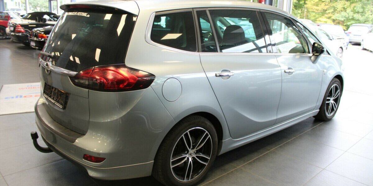 Opel Zafira Tourer 1.4 Turbo - 7-Sitzer - Panorama - AH 131.709 km 9.980 &euro; Euskirchen 53881