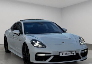 Porsche Panamera 149.950 km 64.950 &euro; Köln 50674