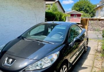 Peugeot 207 98.000 km 9.999 &euro; Siegburg 53721