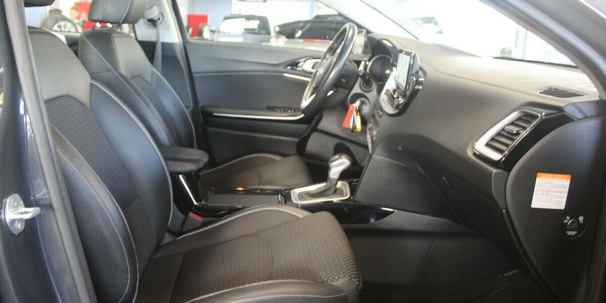 Kia XCeed 1.6 CRDi Eco-Dynamics 48V Mild Hybrid Platin 71.010 km 16.980 &euro; Euskirchen 53881