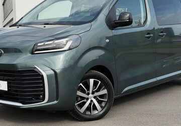 Toyota Proace (Verso) 14.000 km 38.000 &euro; Köln (Ostheim) 51107