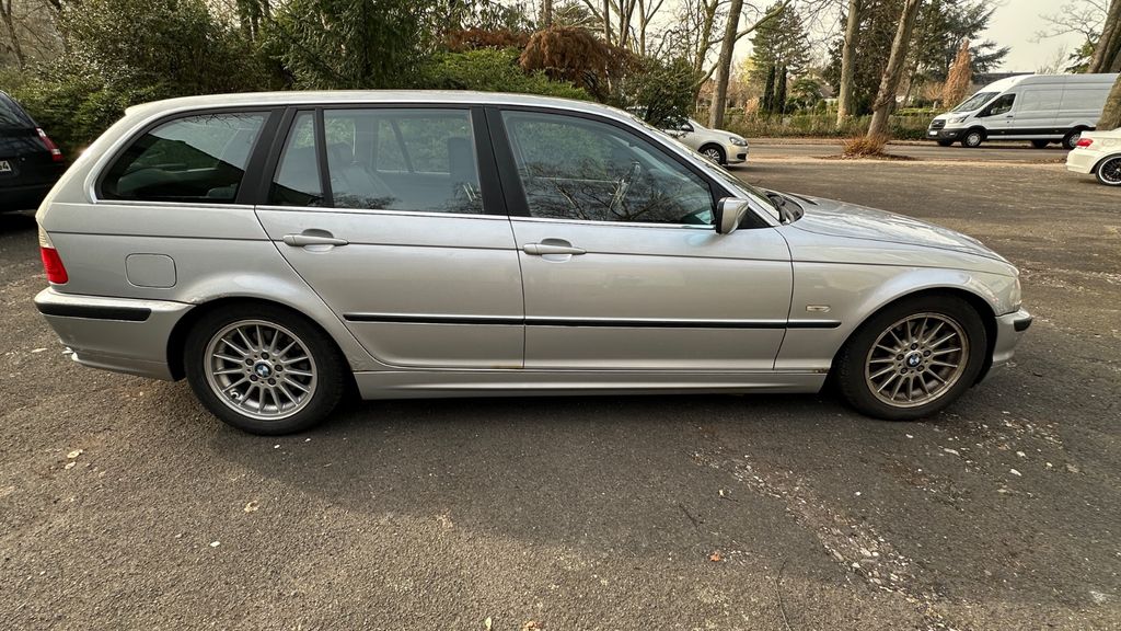 BMW 325 320.000 km 1.200 &euro; Köln 51145