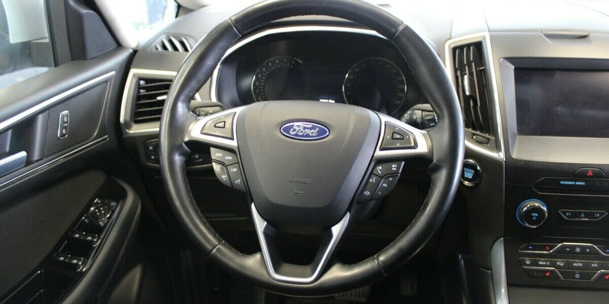 Ford S-Max 2.5 Duratec FHEV TITANIUM -AHK - 97.950 km 22.980 &euro; Euskirchen 53881