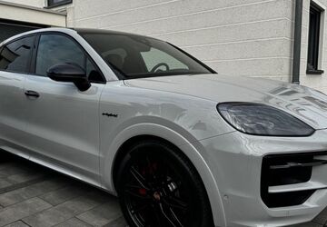 Porsche Cayenne 22.000 km 131.900 &euro; Frechen 50226