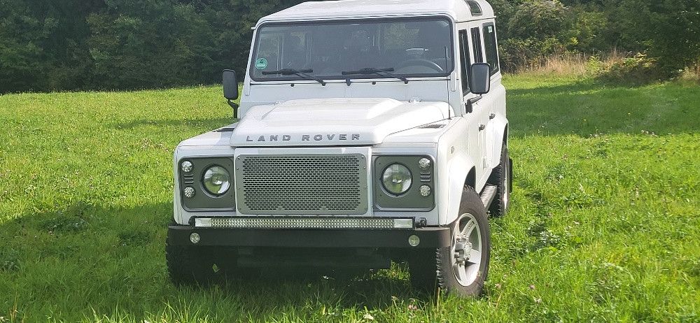 Land Rover Defender 99.800 km 39.500 &euro; Sankt Augustin 53757