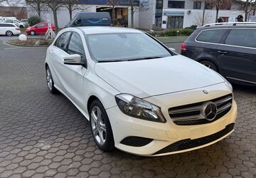 Mercedes-Benz A 180 92.500 km 10.950 &euro; Köln 51147