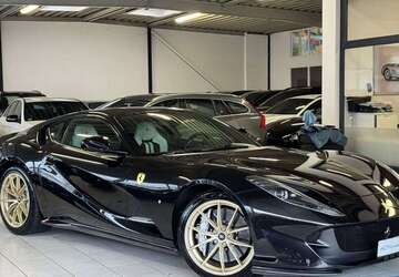 Ferrari 812 32.000 km 294.990 &euro; Köln 50827