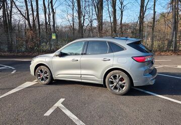 Ford Kuga 92.700 km 24.450 &euro; Troisdorf 53842