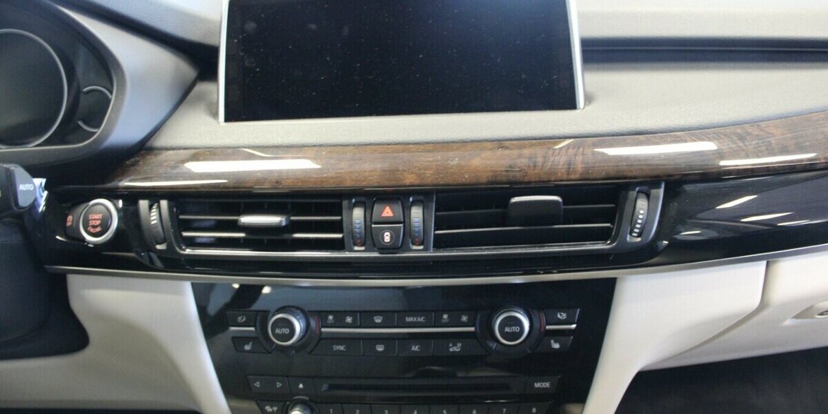 BMW X5 xDrive30d Aut. 88.840 km 31.980 &euro; Euskirchen 53881