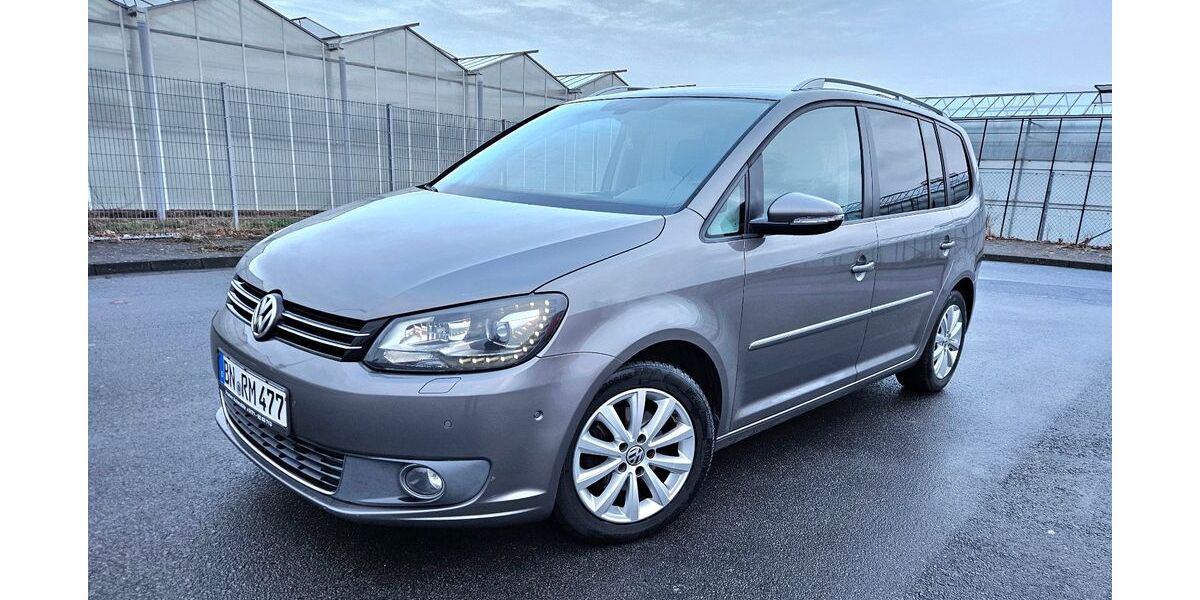 VW Touran 143.700 km 8.800 &euro; Bonn 53123