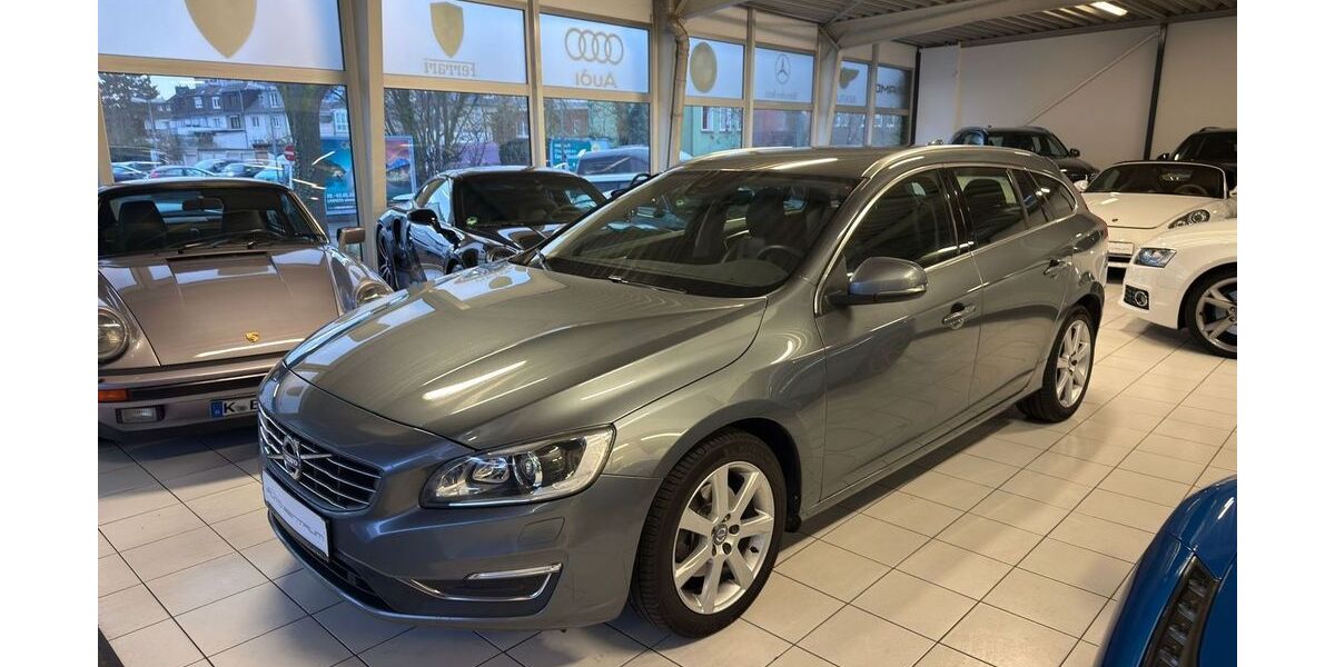 Volvo V60 99.992 km 18.490 &euro; Köln 50827
