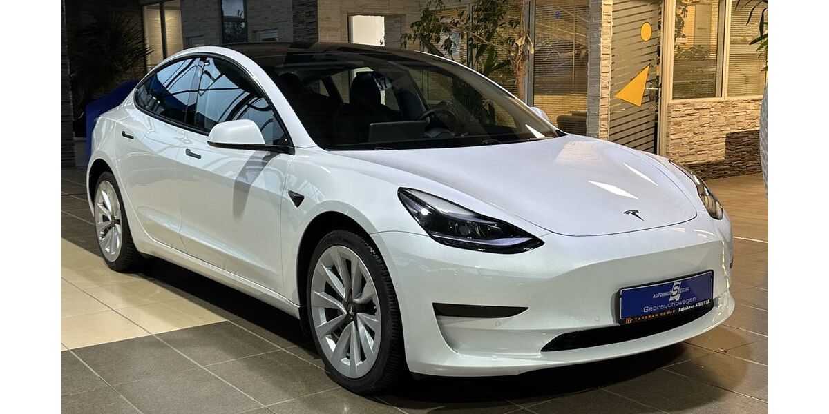 Tesla Model 3 52.188 km 25.300 &euro; Eitorf 53783