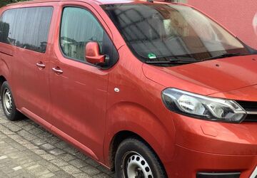 Toyota Proace (Verso) 84.000 km 29.900 &euro; Rösrath 51503