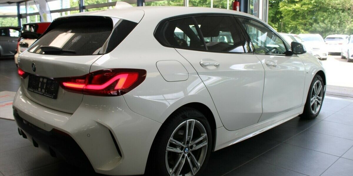 BMW 118i - M Sport - Navi - LED - PDC - SHZ - 53.085 km 21.980 &euro; Euskirchen 53881