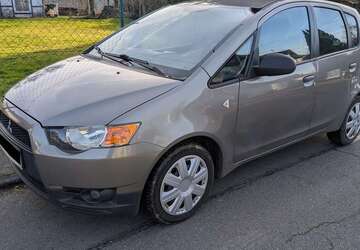 Mitsubishi Colt 215.213 km 1.200 &euro; Asbach 53567