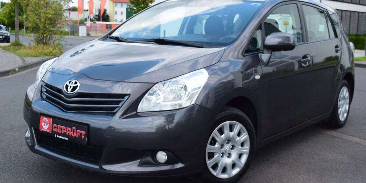 Toyota Verso 263.000 km 3.800 &euro; Köln 51107