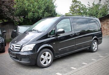 Mercedes-Benz Viano 206.000 km 19.900 &euro; Köln 51145