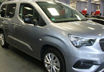 Opel Combo-e Life Ultimate 27.035 km 19.980 &euro; Euskirchen 53881