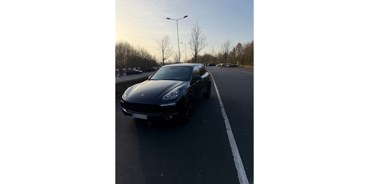 Porsche Cayenne 193.000 km 33.000 &euro; Troisdorf 53844