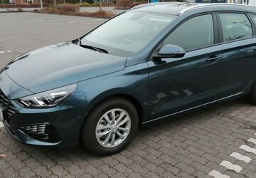 Hyundai i30 5.200 km 19.600 &euro; Königswinter 53639