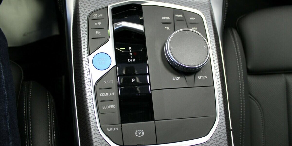 BMW i4 eDrive 40 Gran Coupe M Sport - Head-Up - 22.177 km 45.480 &euro; Euskirchen 53881