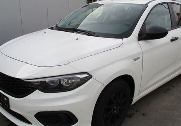 Fiat Tipo 89.010 km 8.570 &euro; Köln 51105