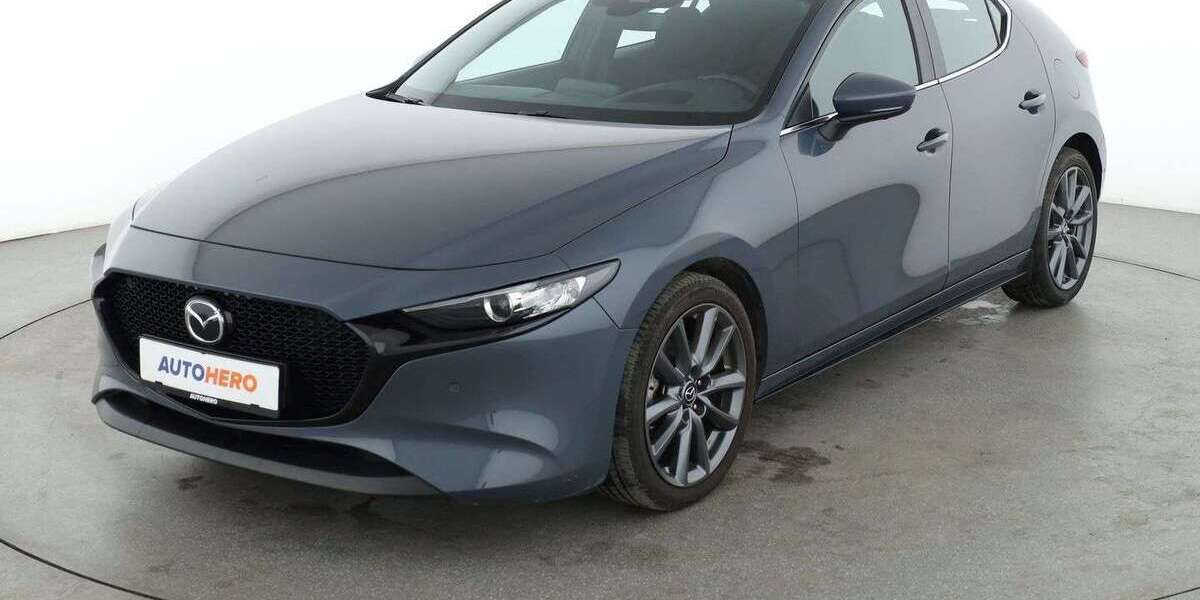 Mazda 3 21.888 km 18.550 &euro; Köln 50739