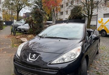 Peugeot 207 96.500 km 7.100 &euro; Köln 51065