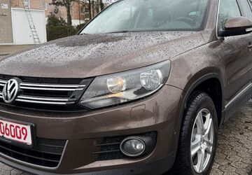 VW Tiguan 148.127 km 11.490 &euro; Troisdorf 53842