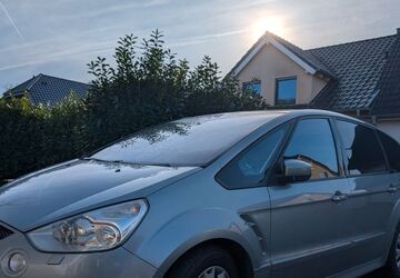 Ford S-Max 190.000 km 4.399 &euro; Hennef 53773