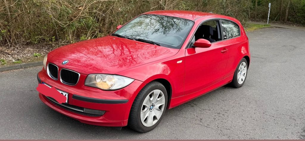 BMW 118 233.000 km 2.490 &euro; Bonn 53227