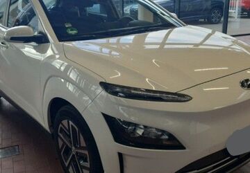 Hyundai KONA 43.811 km 16.500 &euro; Hennef 53773