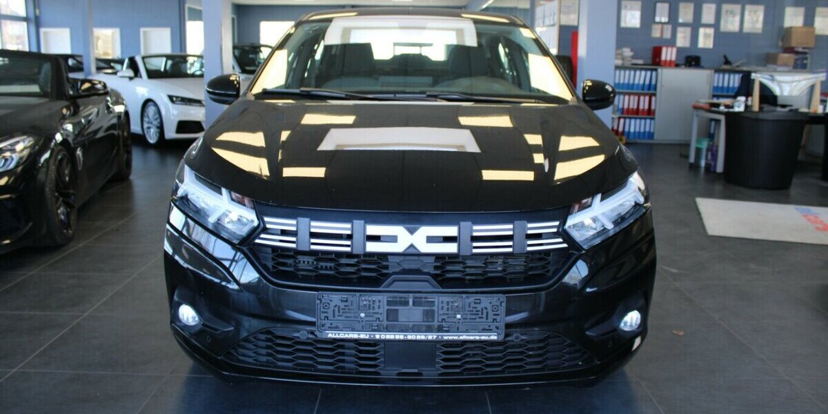 Dacia Logan LimS5 1.0 SCe 65 Aut. 15.390 km 15.980 &euro; Euskirchen 53881