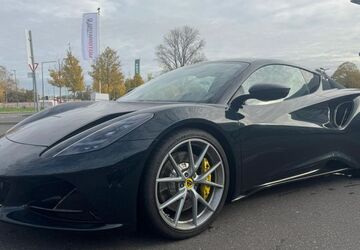 Lotus Emira 4.500 km 84.980 &euro; Köln 50829