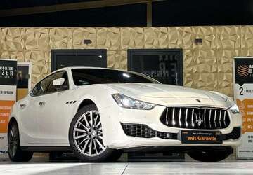 Maserati Ghibli 93.000 km 32.999 &euro; Swisttal 53913