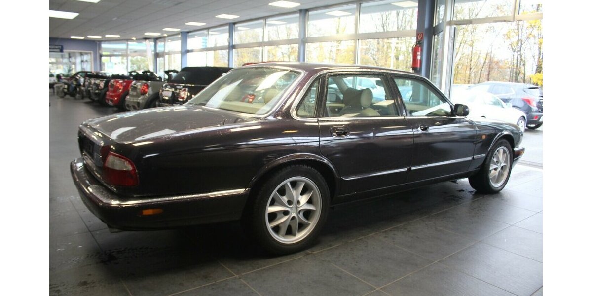 Jaguar XJ 8 Executiv - GASANLAGE - 142.800 km 11.980 &euro; Euskirchen 53881